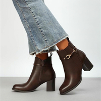 Botins castanhos chocolate de pele com salto grosso  BeStylish