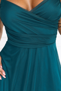 vestido de cerimónia comprido com alças em tulle verde BeStylish