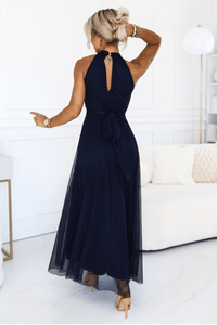 vestido de festa comprido azul marinho com decote halter BeStylish 