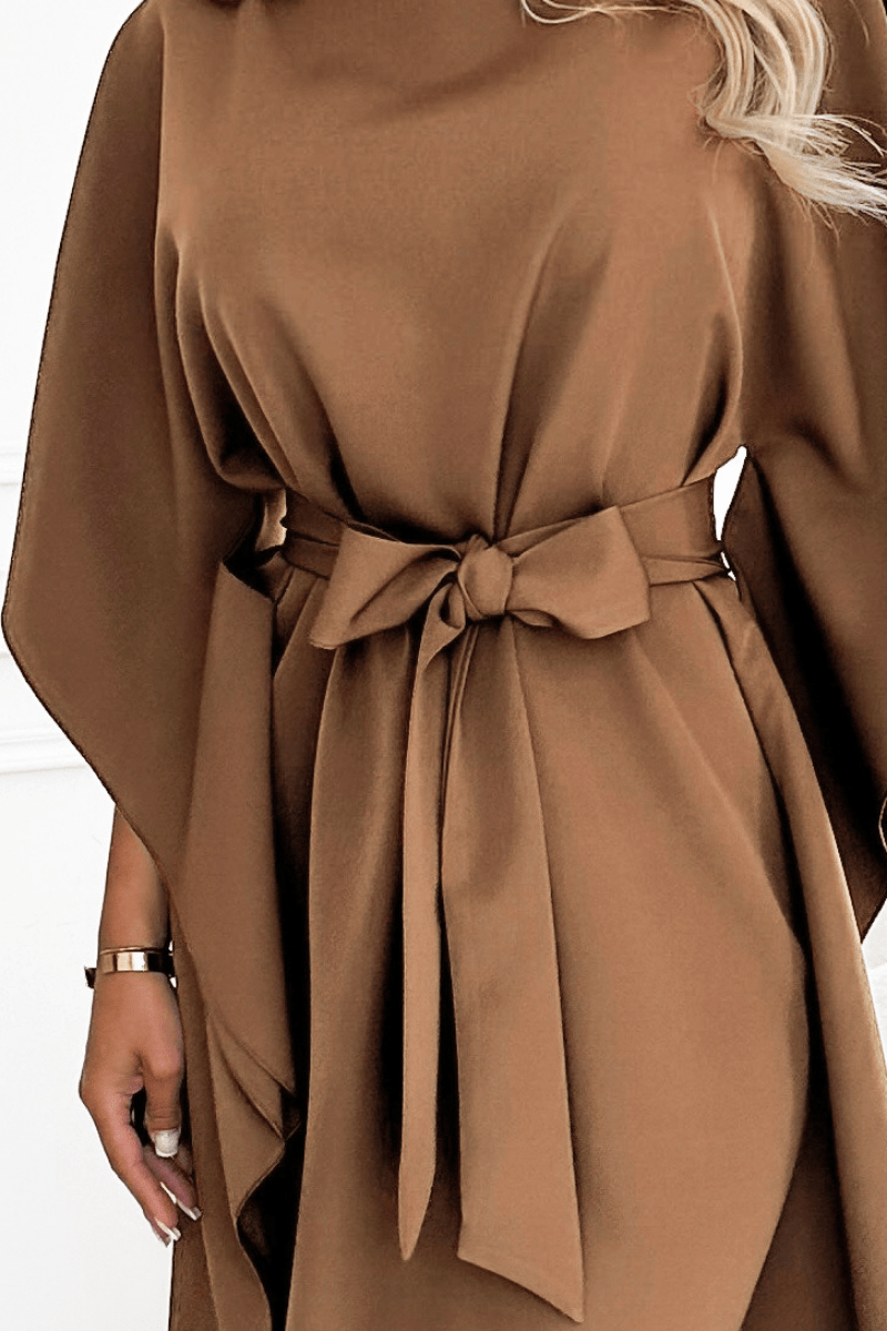 vestido de cerimónia curto cappuccino com efeito borboleta BeStylish 