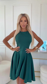 vestido de cerimónia verde assimétrico com cauda BeStylish 
