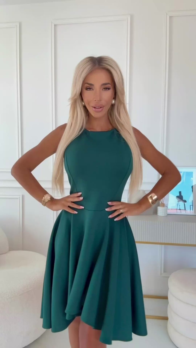 vestido de cerimónia verde assimétrico com cauda BeStylish 