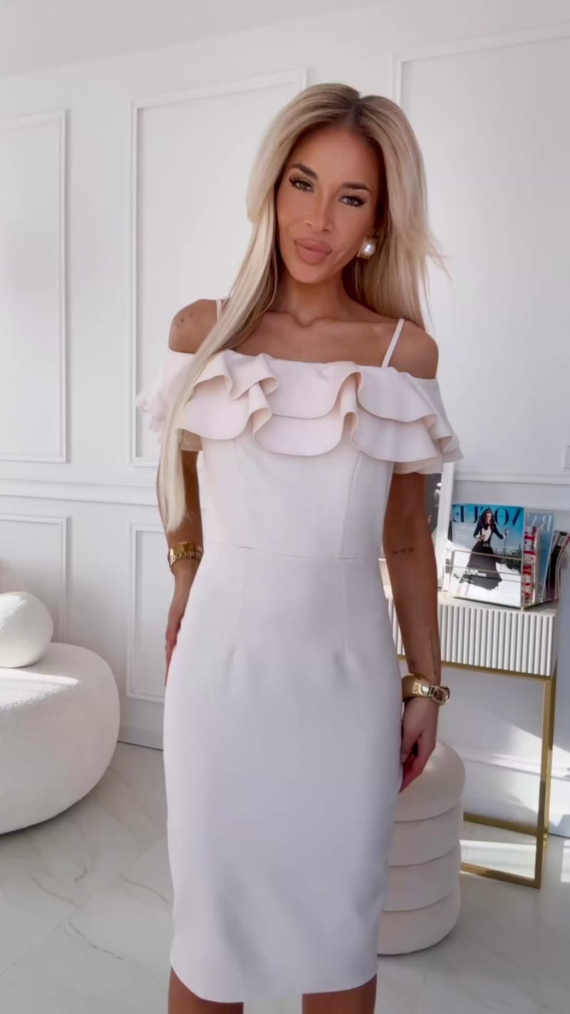 vestido de cerimónia médio bege com folhos BeStylish 